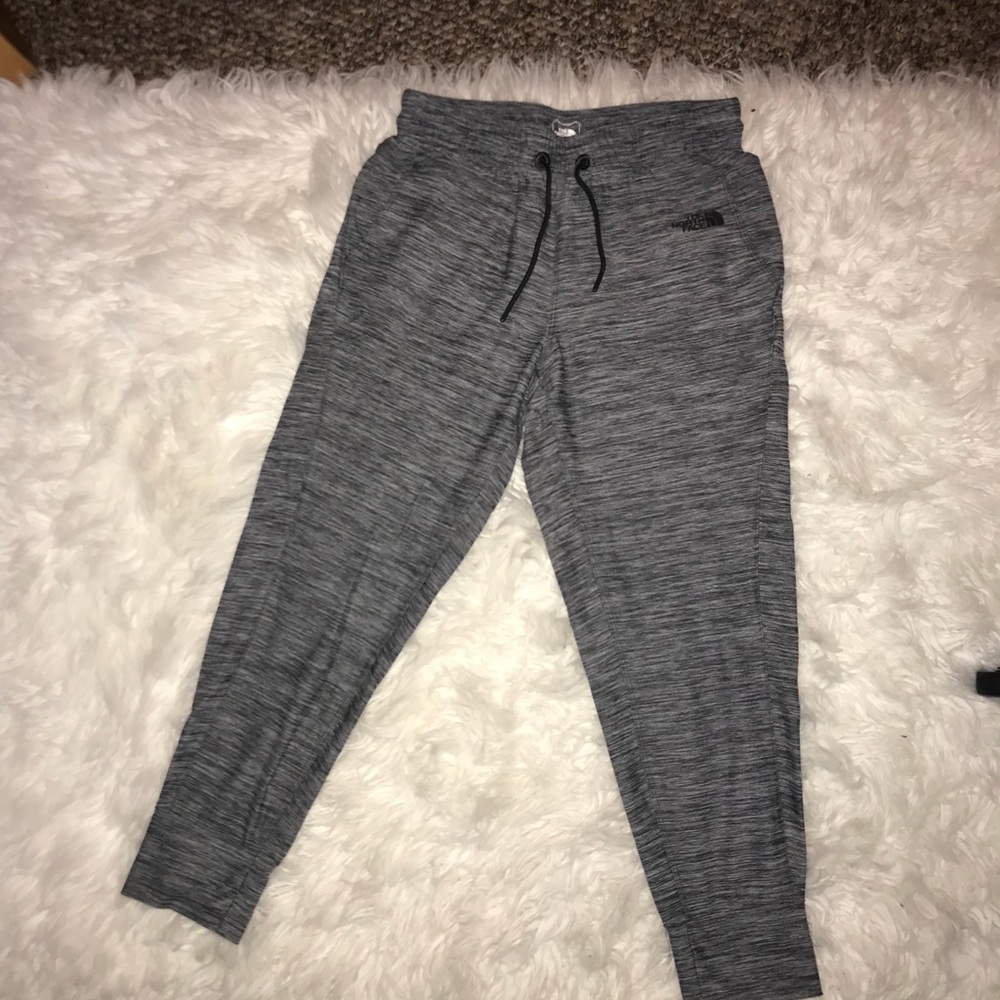 Never been worn women’s grey cropped joggers